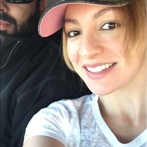 Meet your Posher, Rebecca